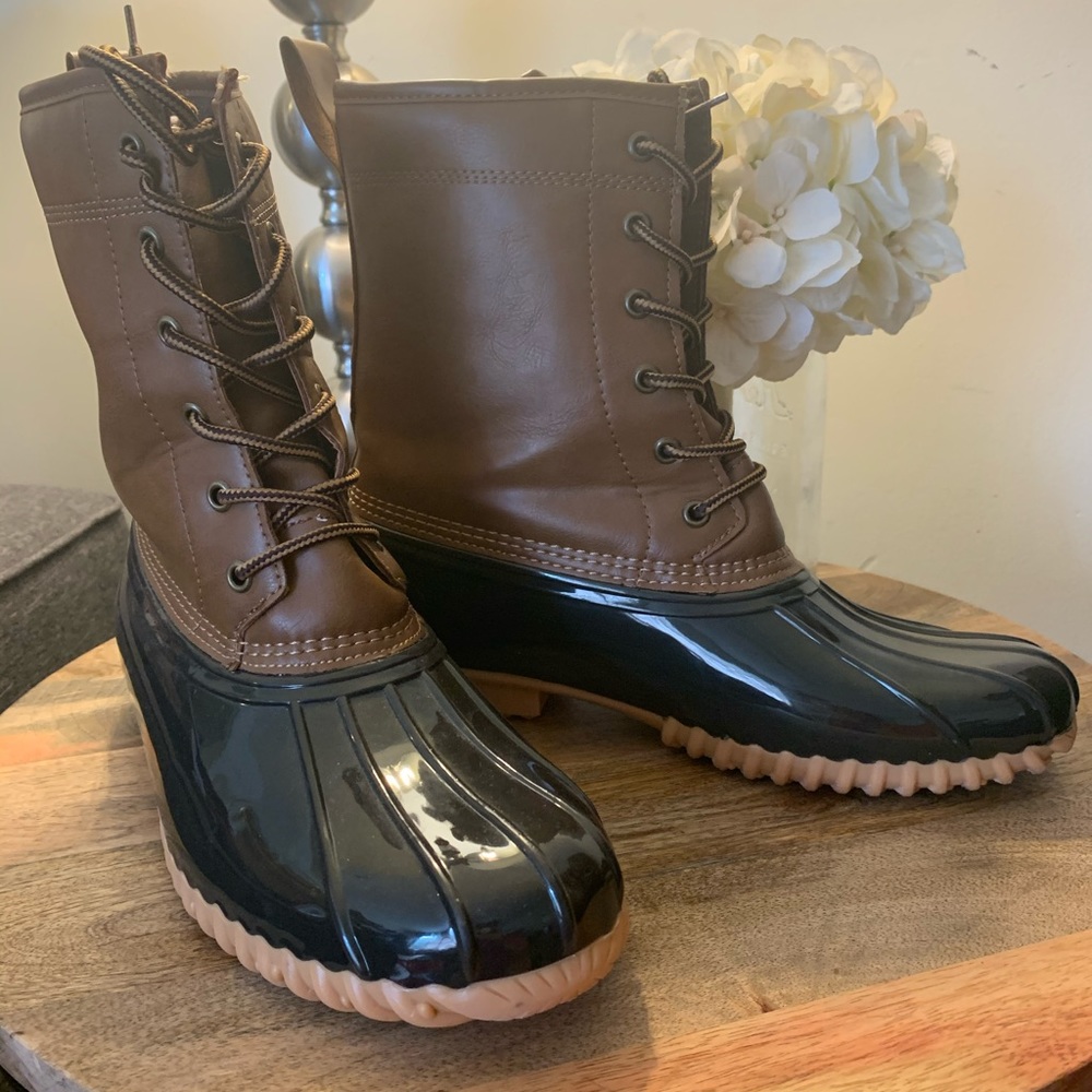 Duckboots